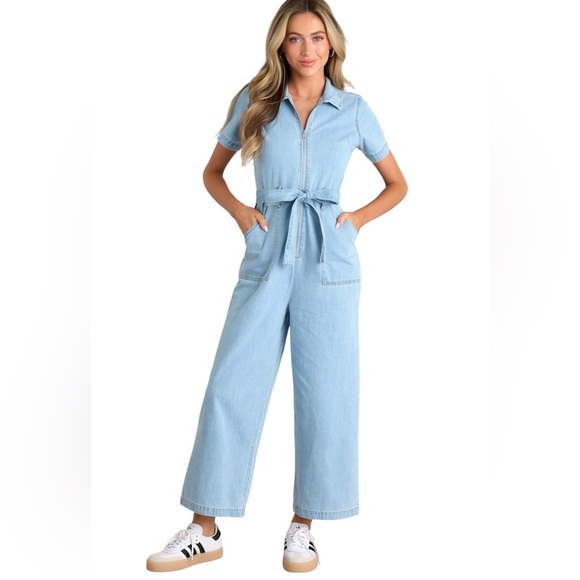 Miou Muse Pants - NWT MIOU MUSE BLUE JEAN BEAUTY LIGHT WASH DEMIN ZIP FRONT JUMPSUIT Size Medium